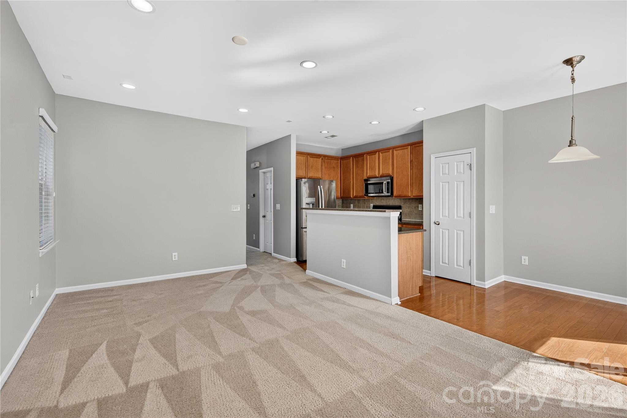 2053 Cambridge Beltway Drive Property Photo 22