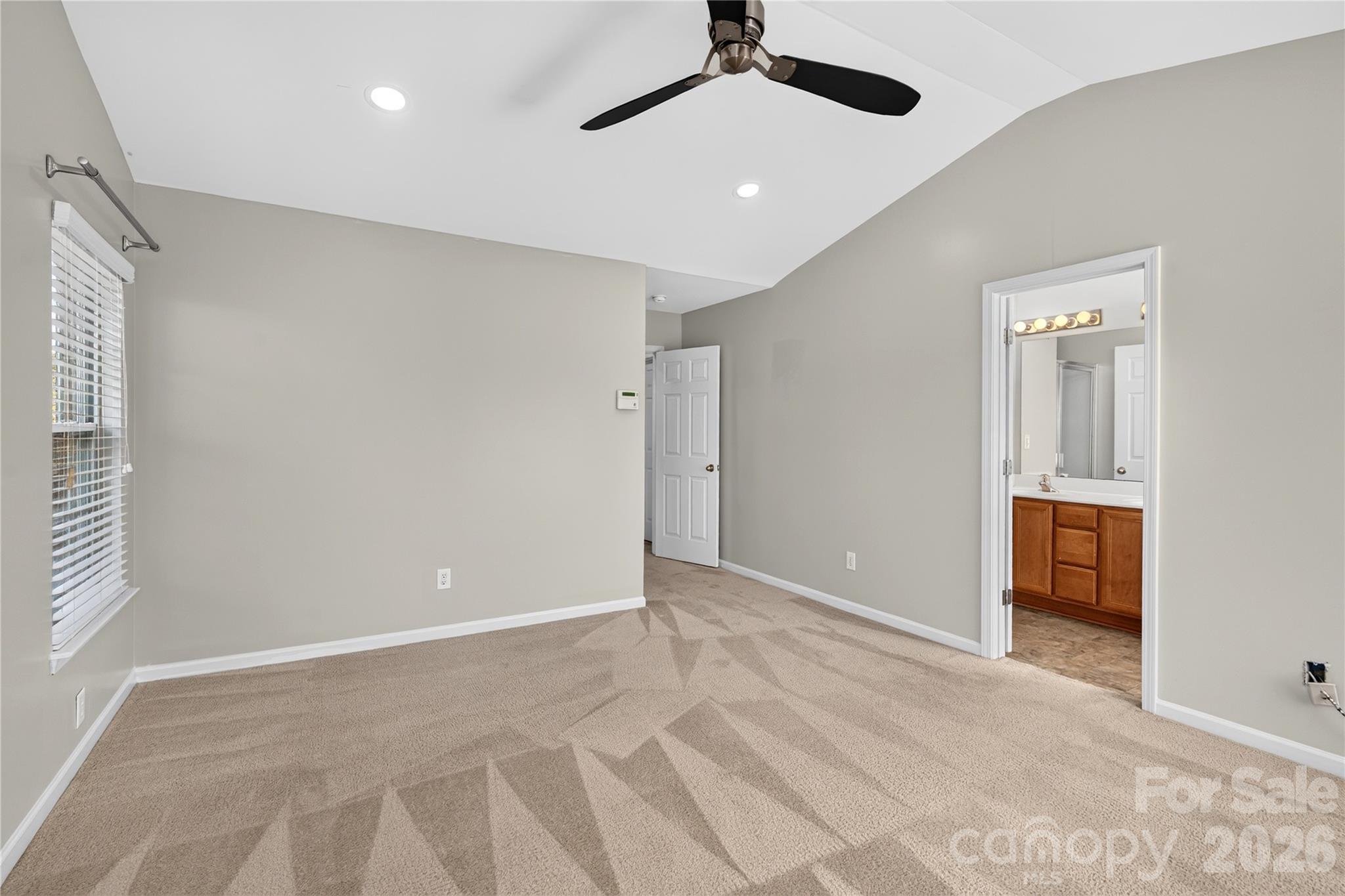 2053 Cambridge Beltway Drive Property Photo 24