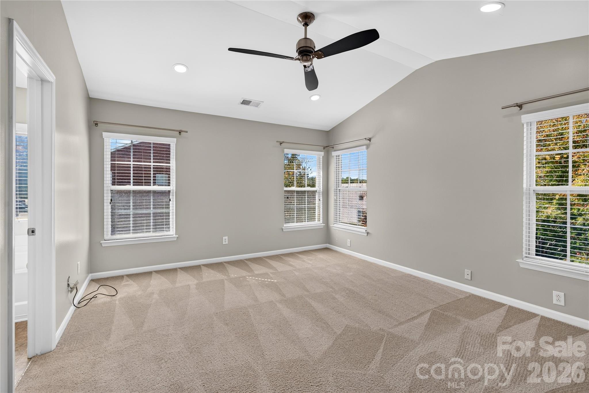 2053 Cambridge Beltway Drive Property Photo 26