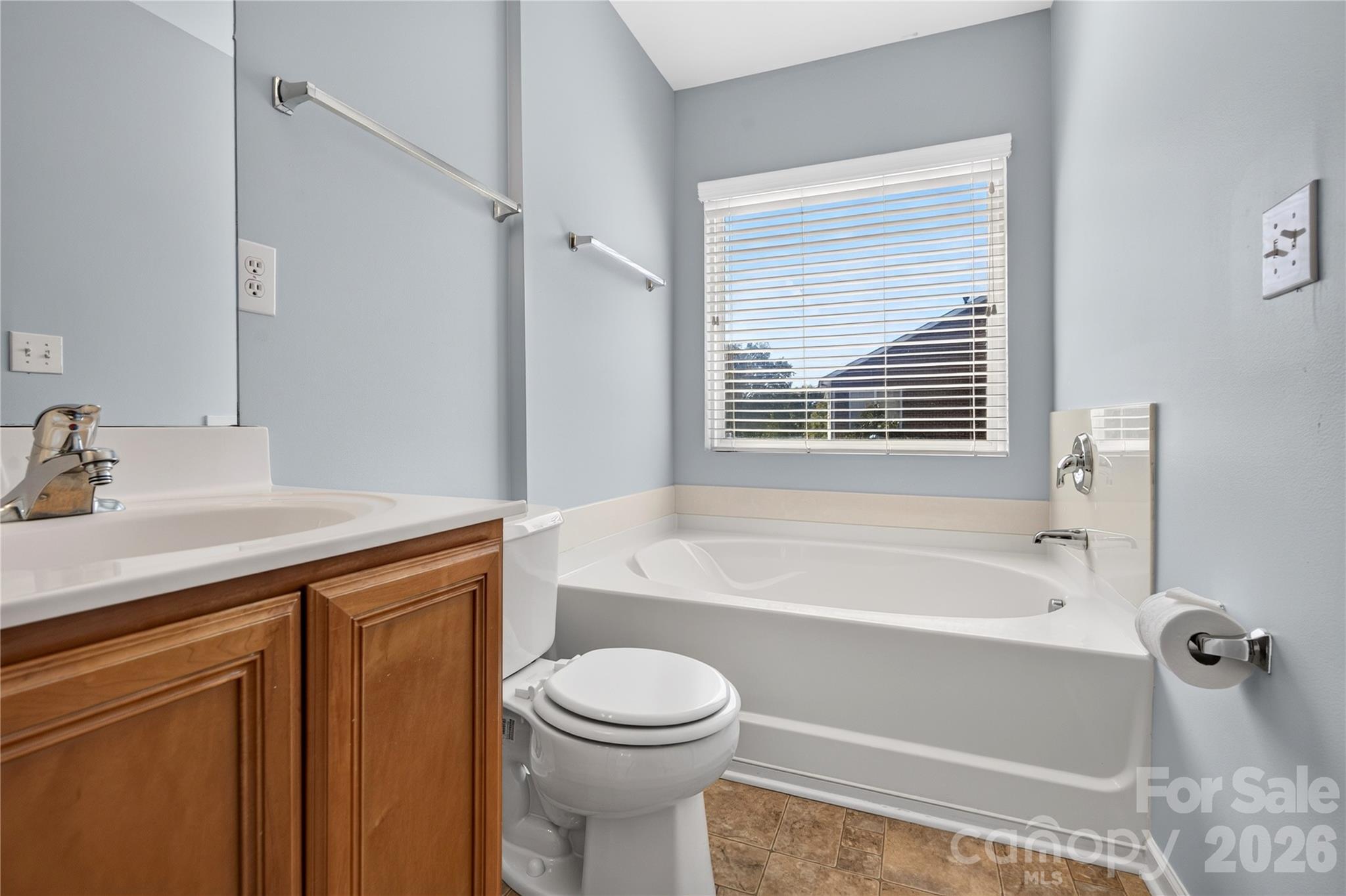 2053 Cambridge Beltway Drive Property Photo 28