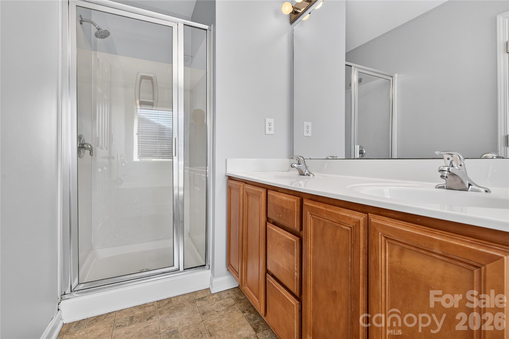 2053 Cambridge Beltway Drive Property Photo 29