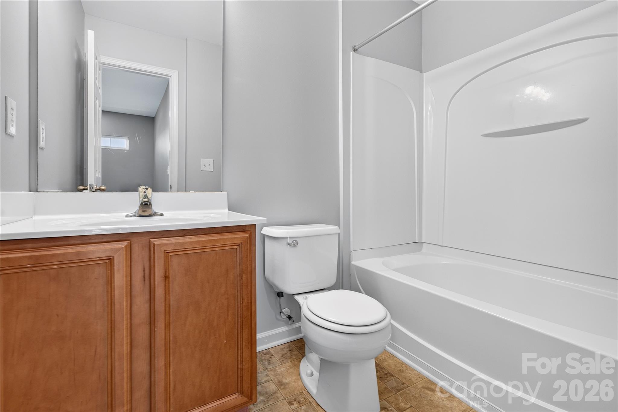 2053 Cambridge Beltway Drive Property Photo 31