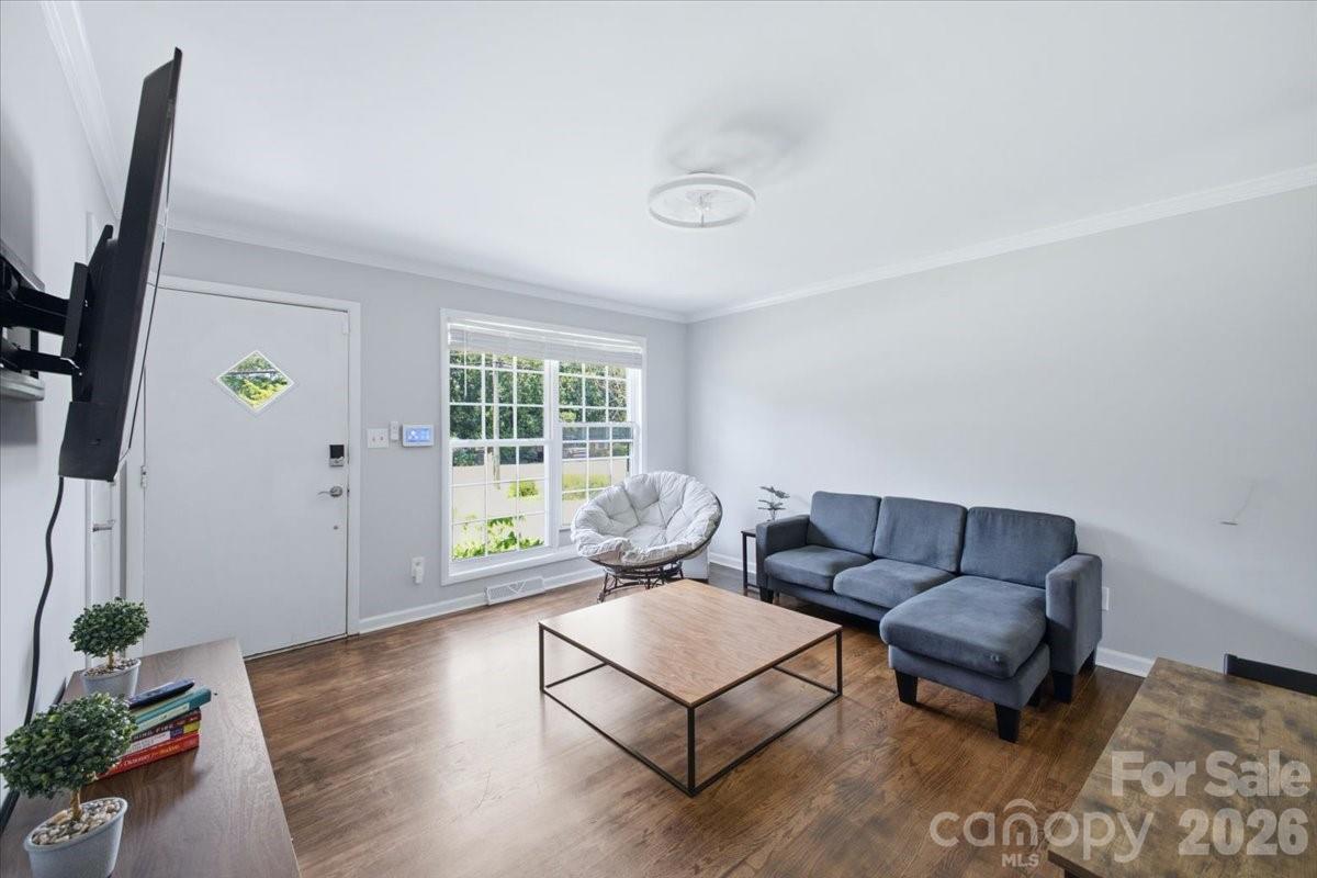 2521 Alleghany Street Property Photo 5