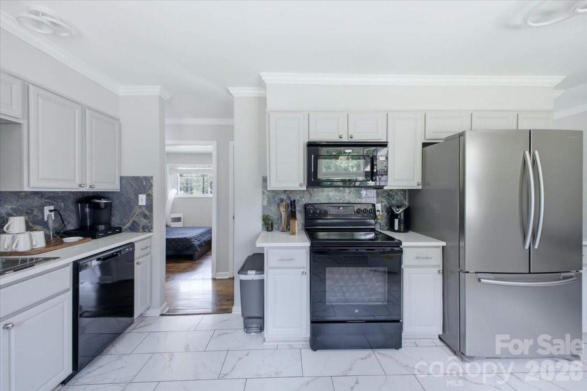 2521 Alleghany Street Property Photo 9