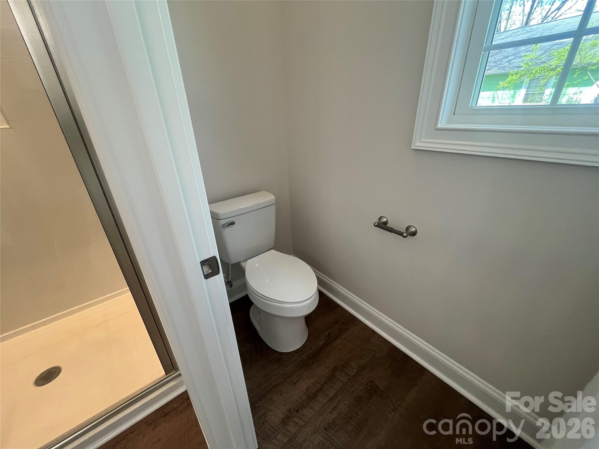 403 E 21st Street Property Photo 17
