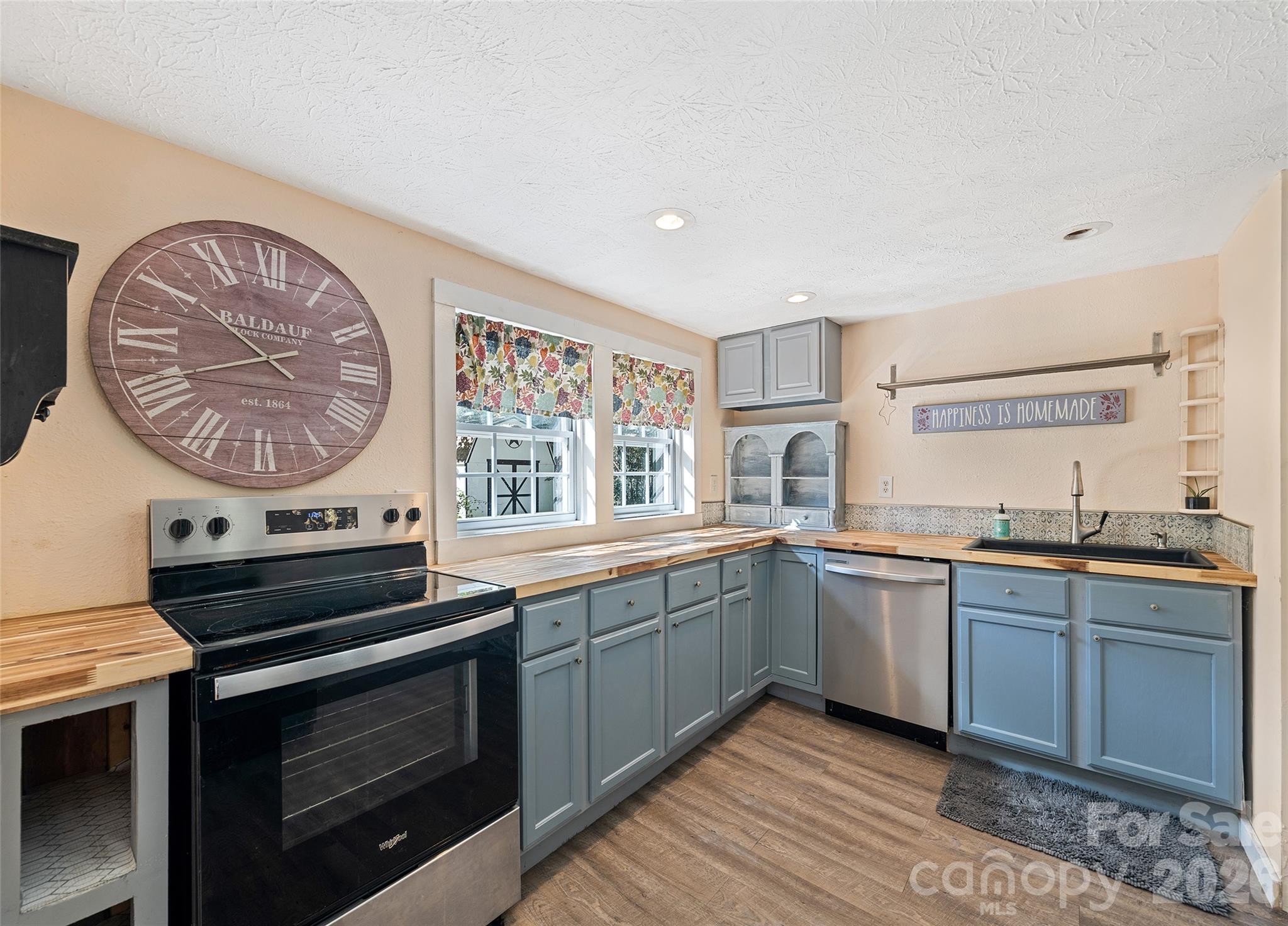 179 Jonathan Creek Road Property Photo 4