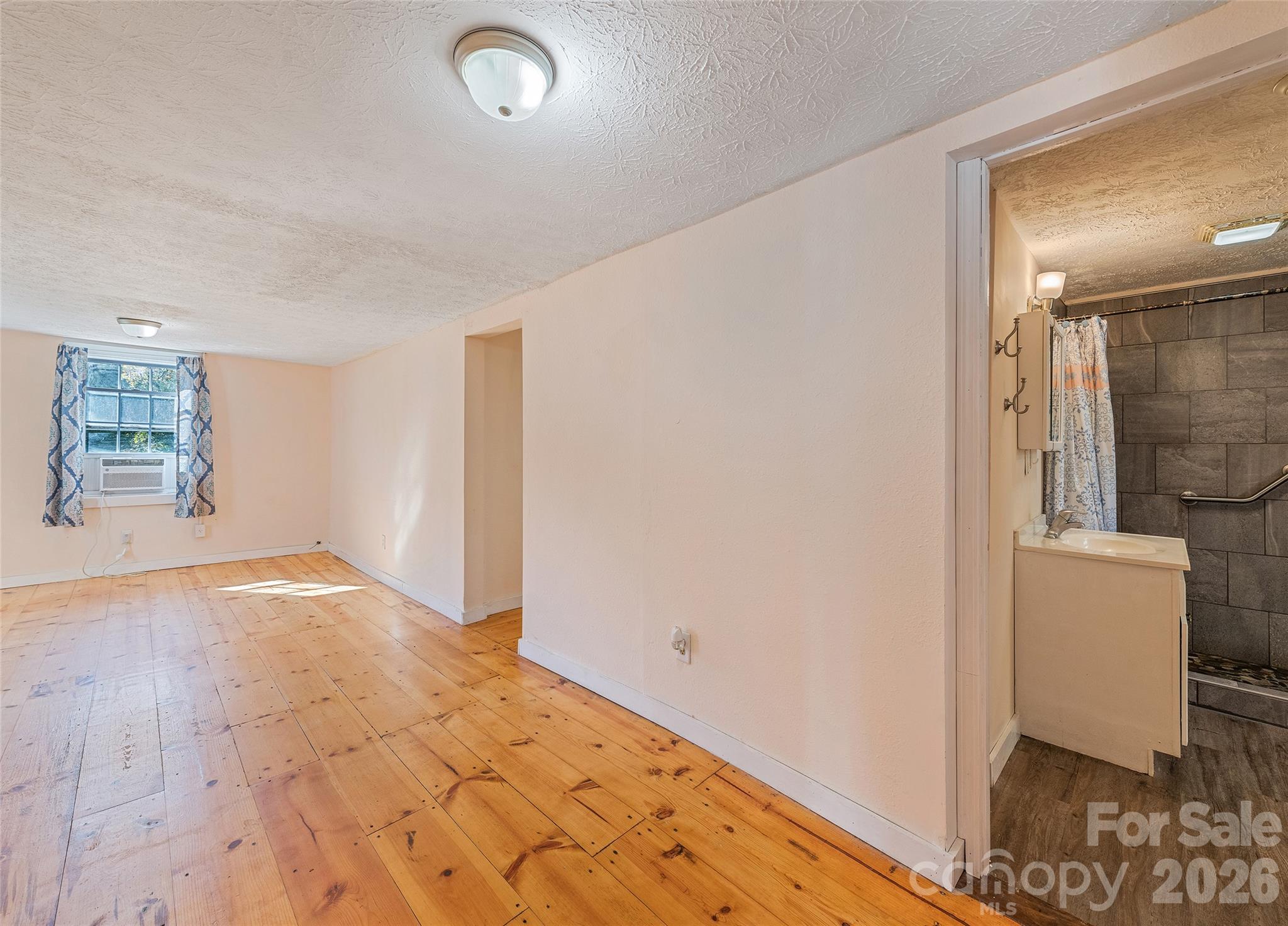 179 Jonathan Creek Road Property Photo 13