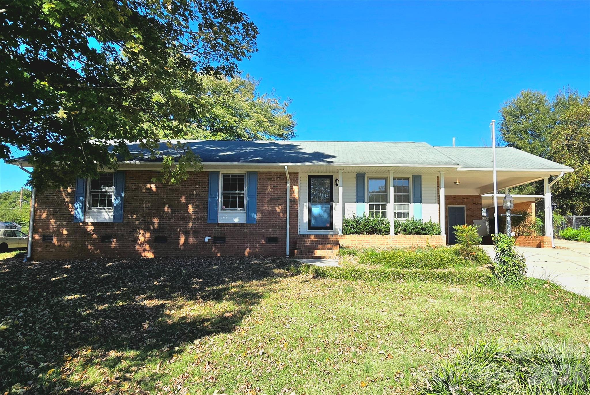 112 Wendover Drive Property Photo 1
