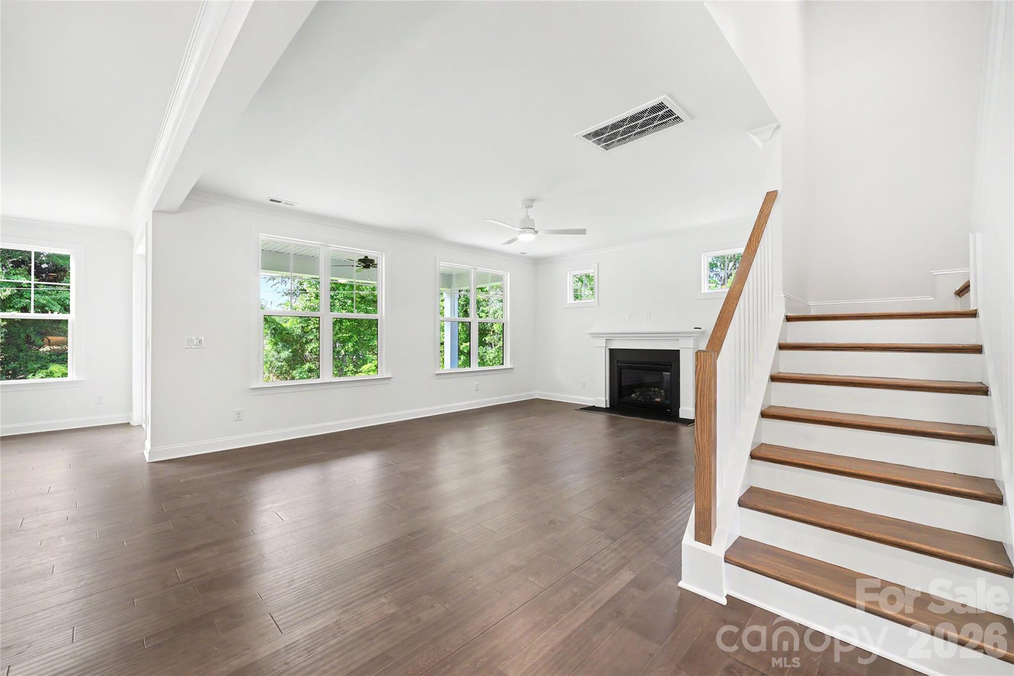 9925 Ardley Park Way Property Photo 9