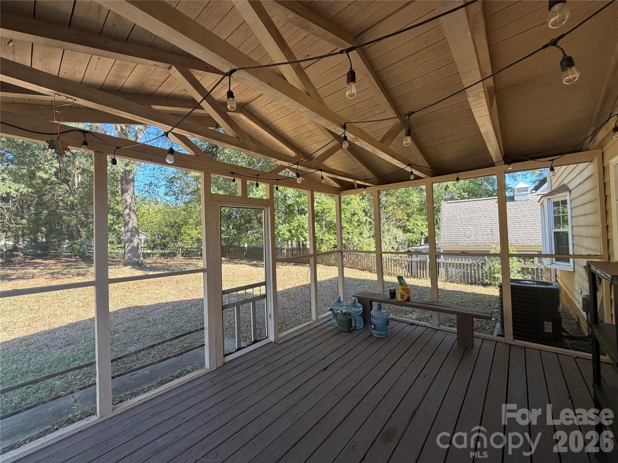 8915 Gamesford Drive Property Photo 18