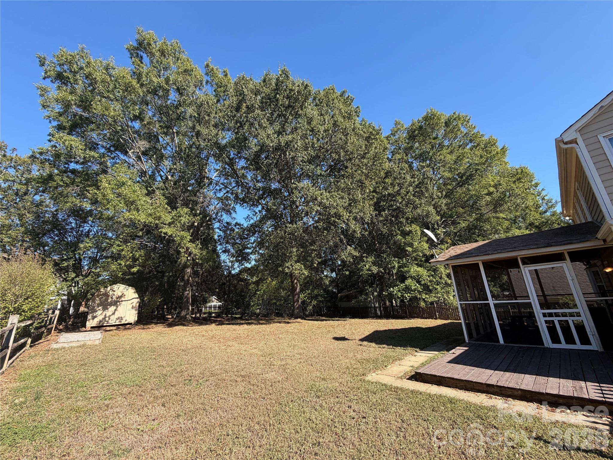 8915 Gamesford Drive Property Photo 19
