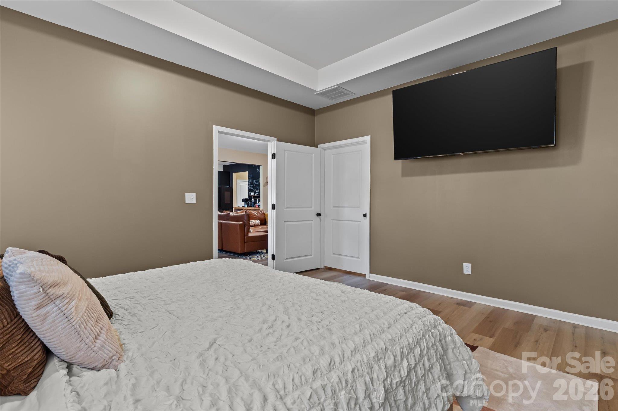 7533 Bridle Court 5 Property Photo 17