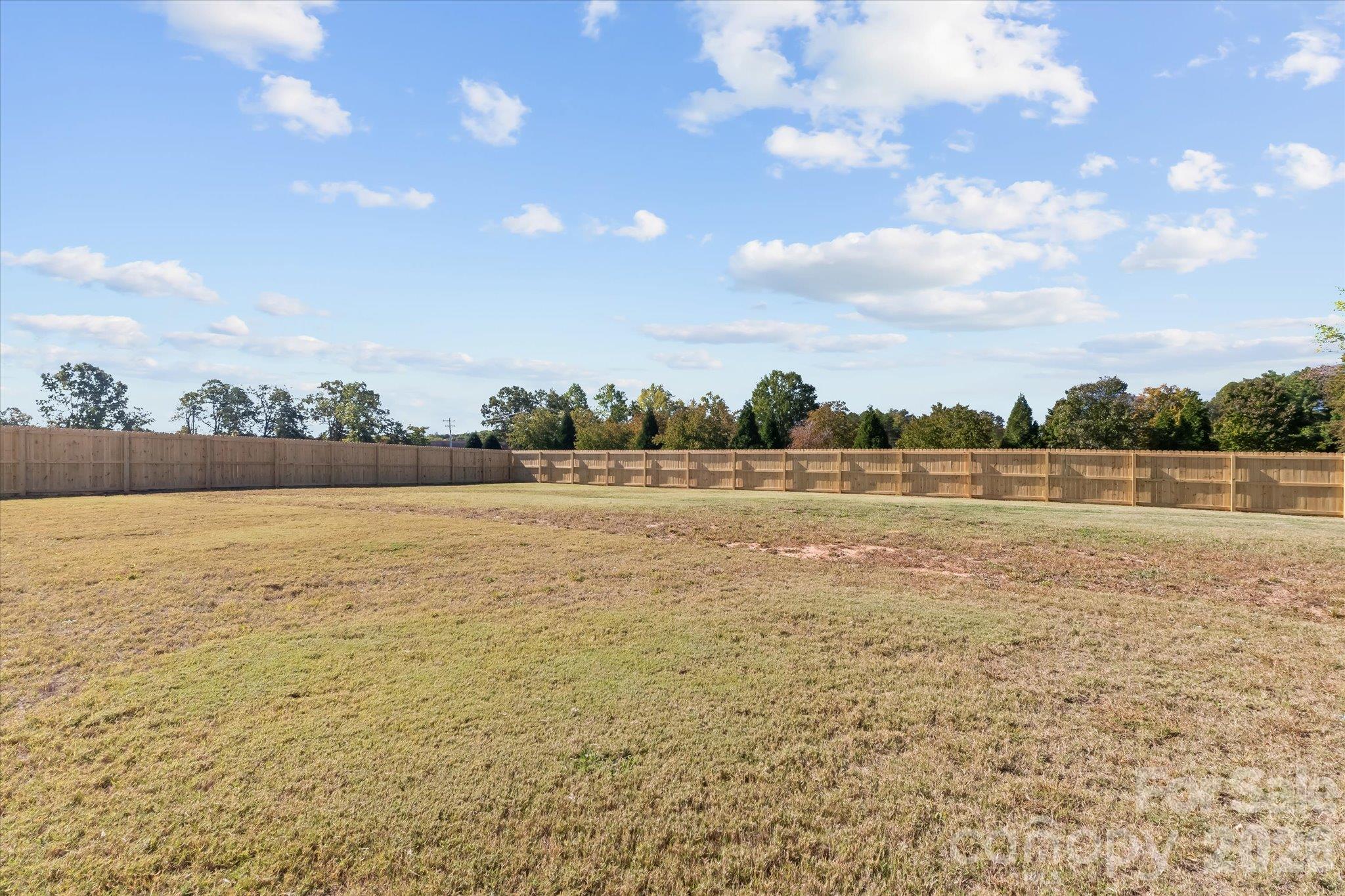 7533 Bridle Court 5 Property Photo 23