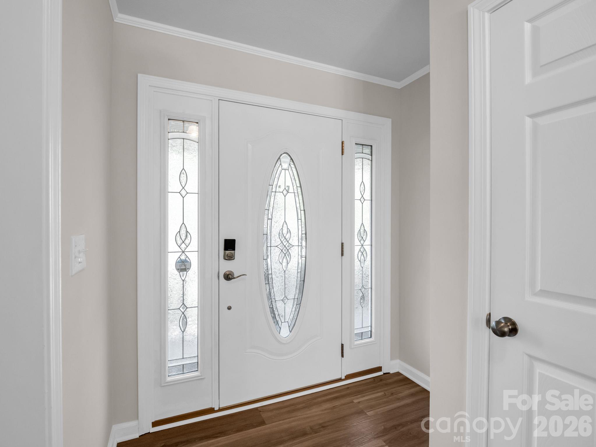 2630 Seminole Drive Property Photo 7