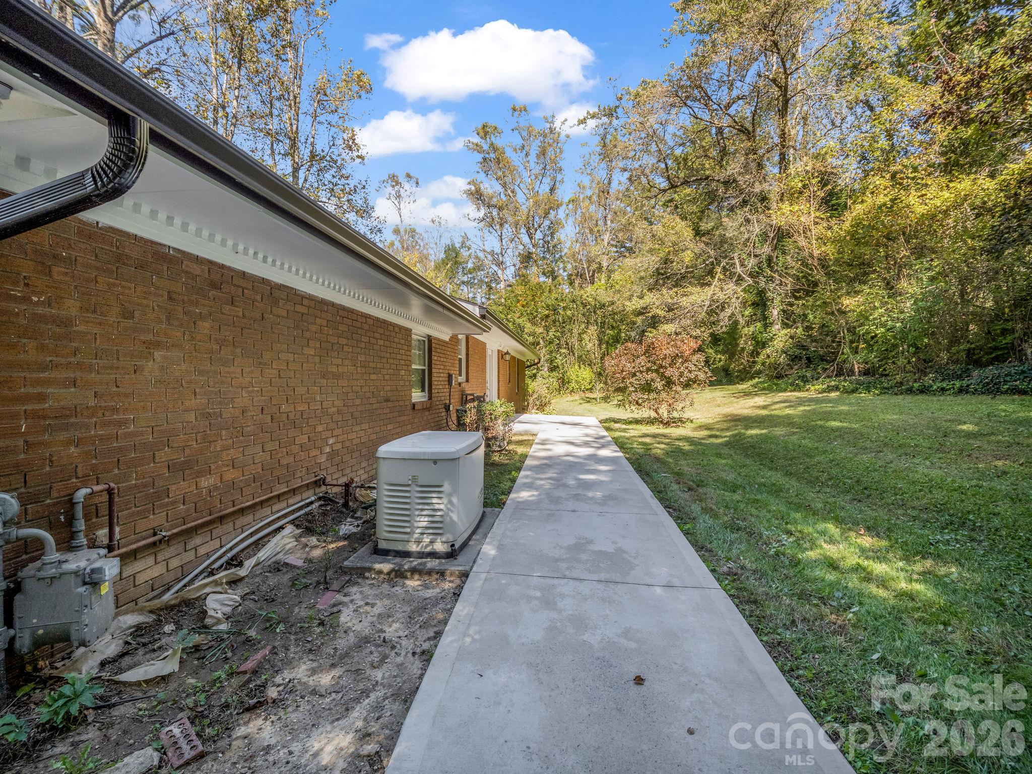 2630 Seminole Drive Property Photo 35