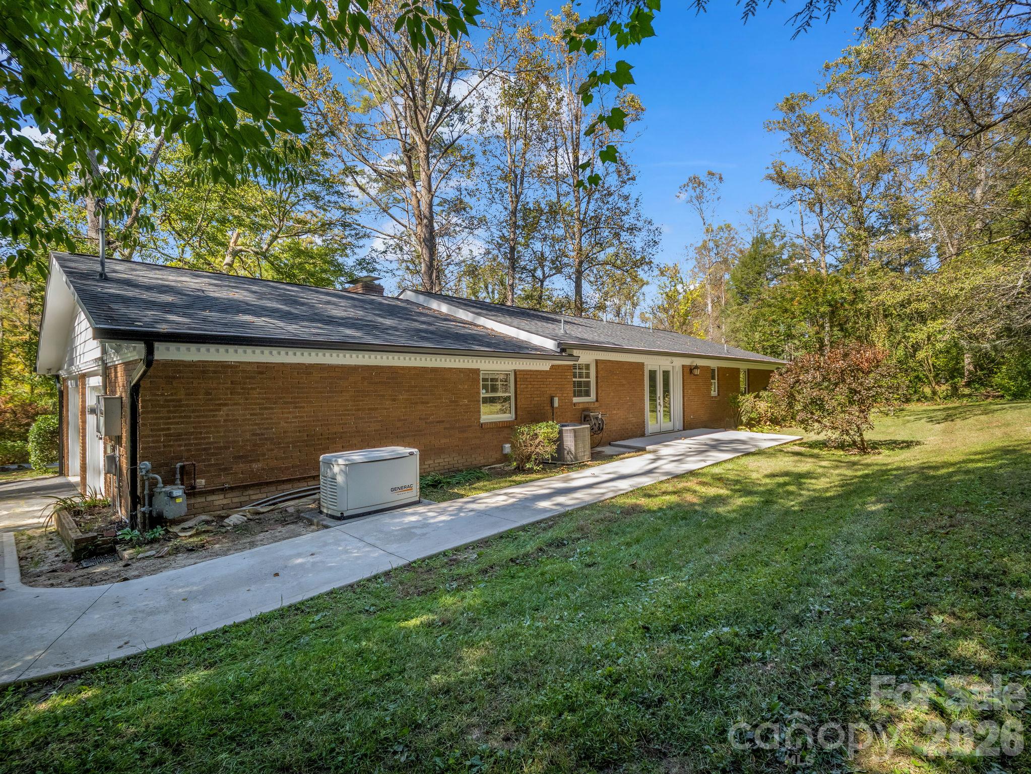 2630 Seminole Drive Property Photo 39