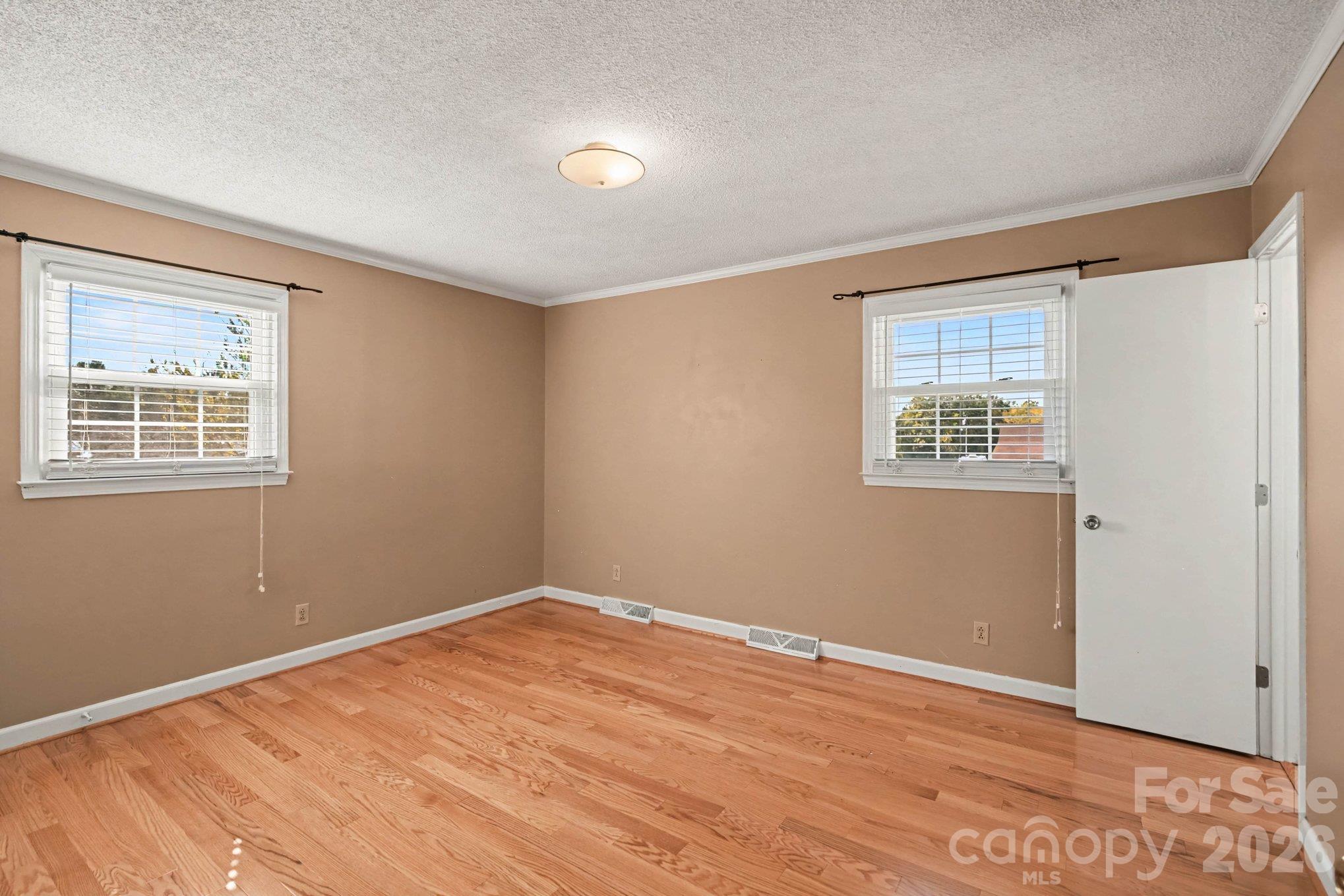 729 Redland Road Property Photo 17