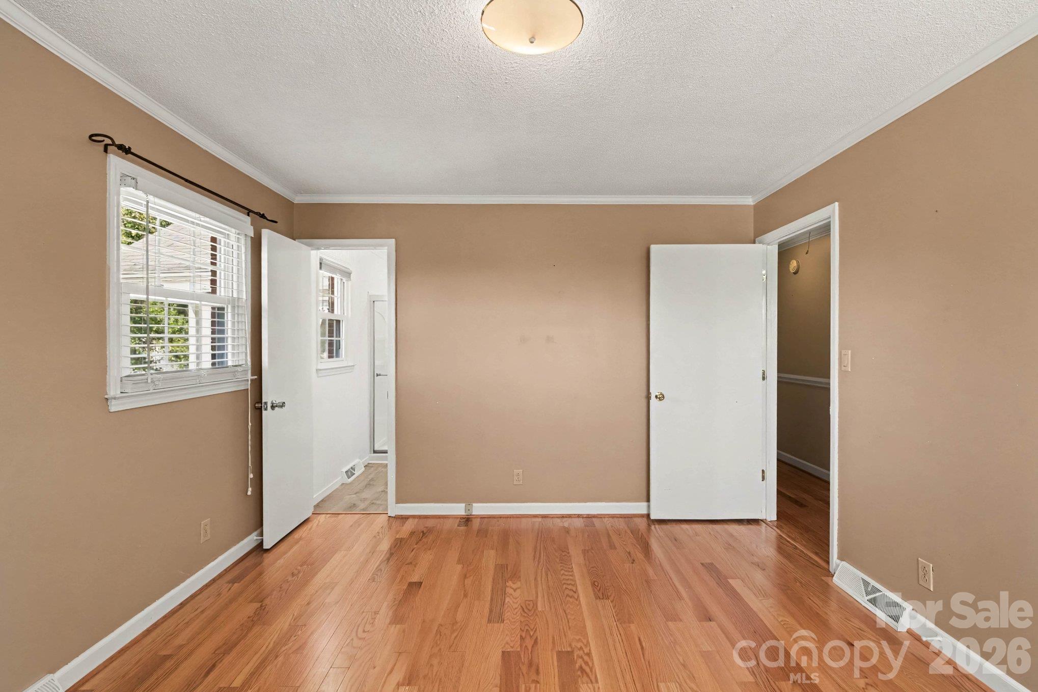 729 Redland Road Property Photo 18