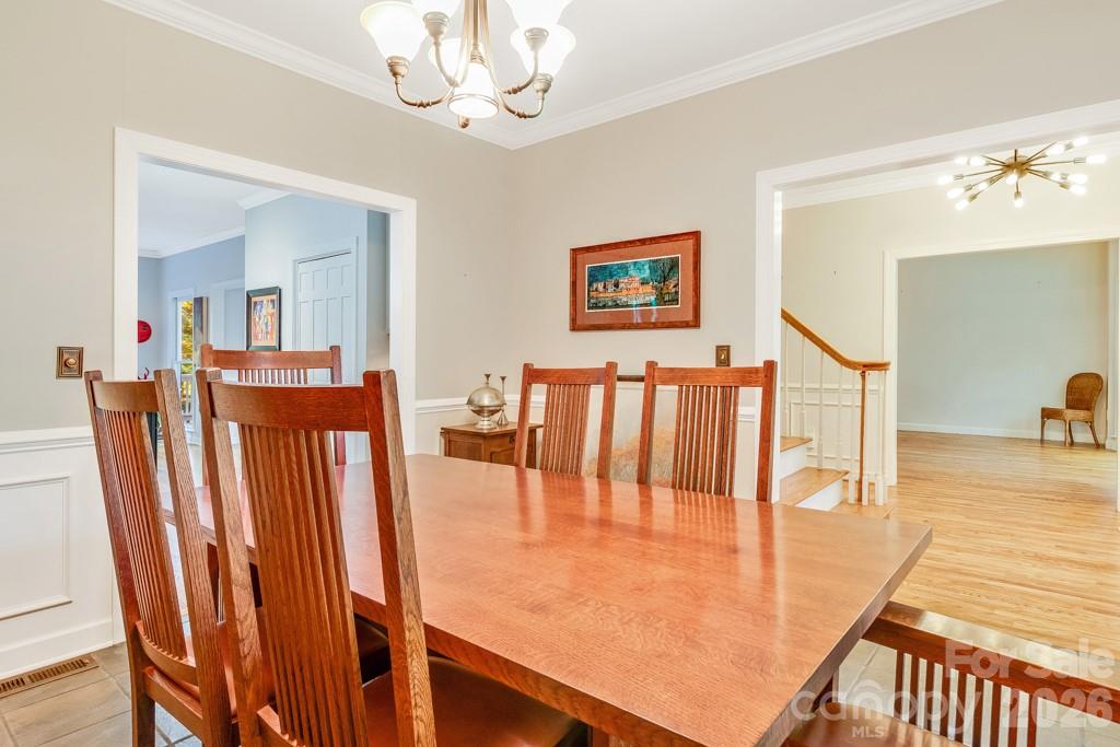 107 Sunningdale Drive Property Photo 5