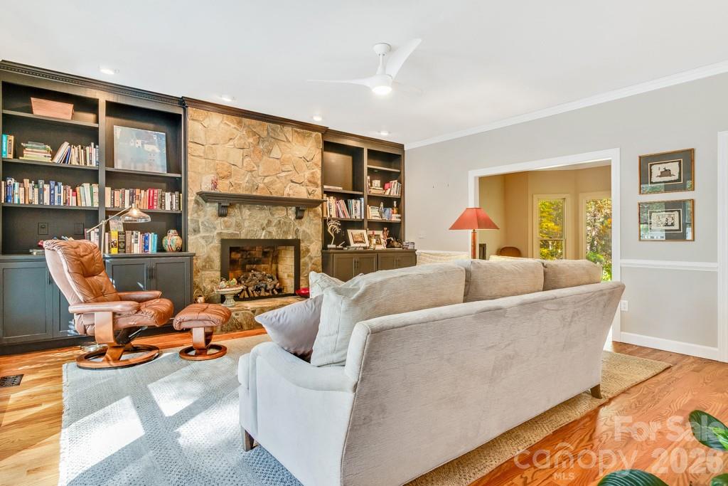 107 Sunningdale Drive Property Photo 15