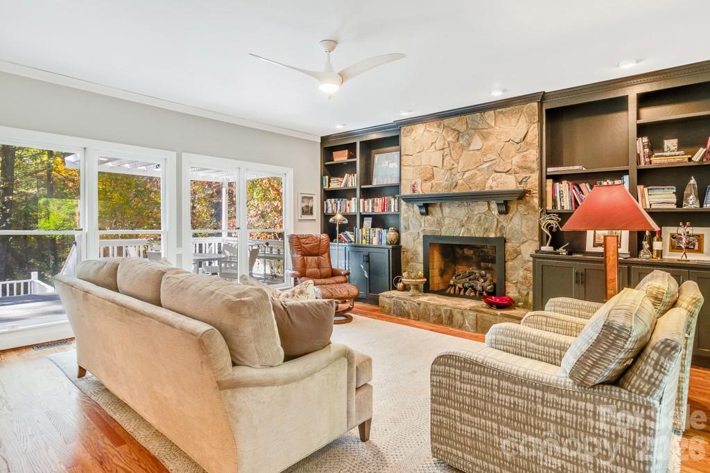 107 Sunningdale Drive Property Photo 17