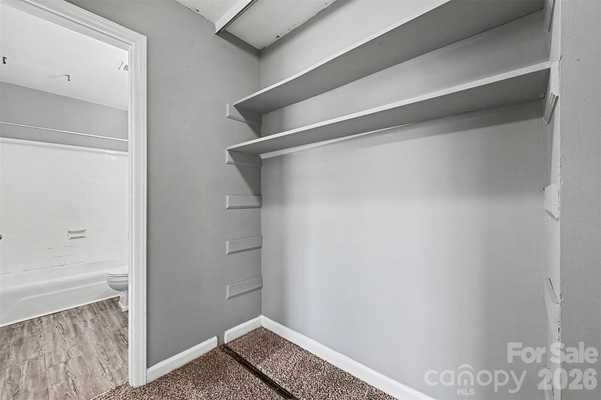 6436 Old Pineville Road E Property Photo 14