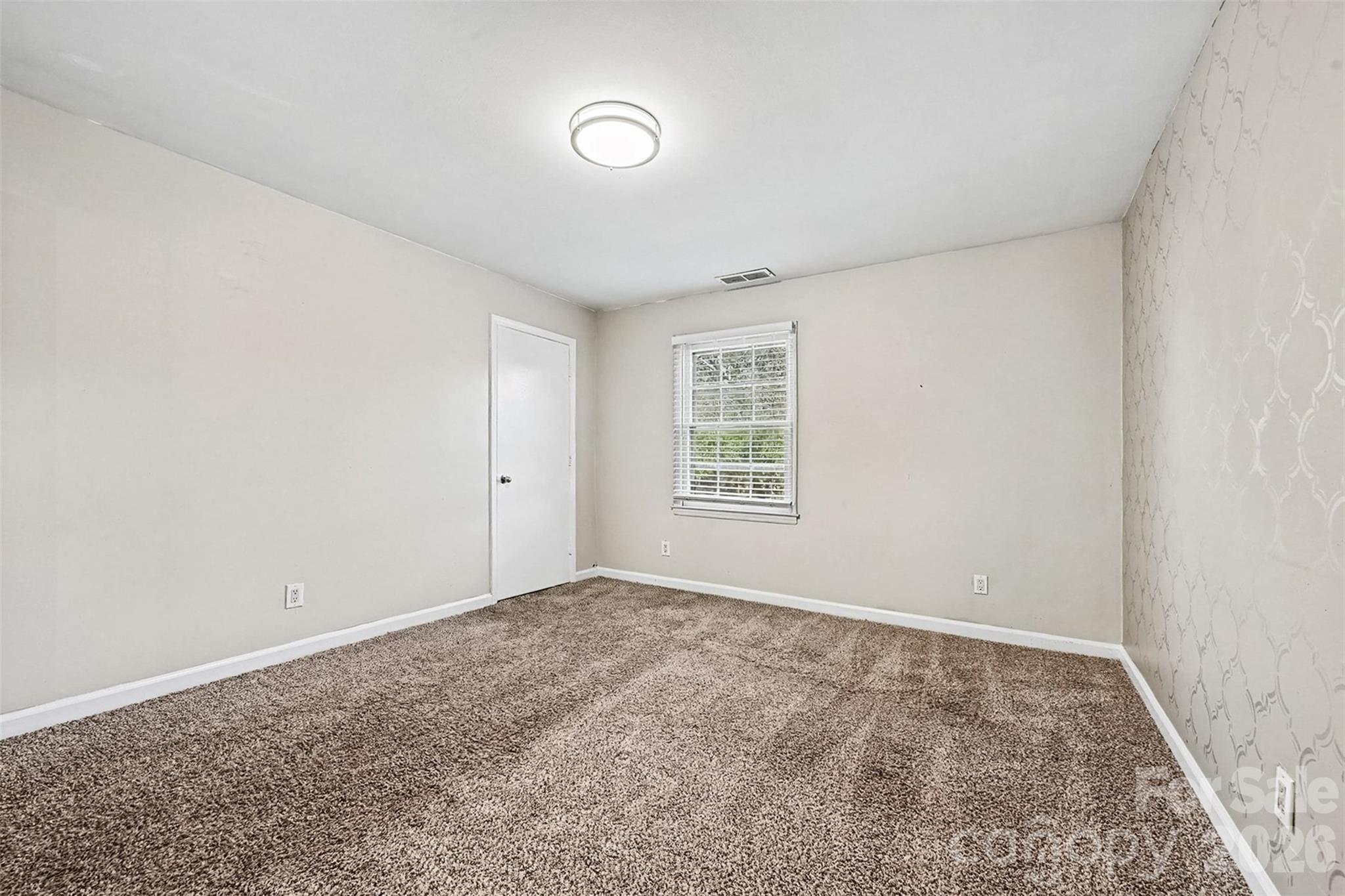 6436 Old Pineville Road E Property Photo 18