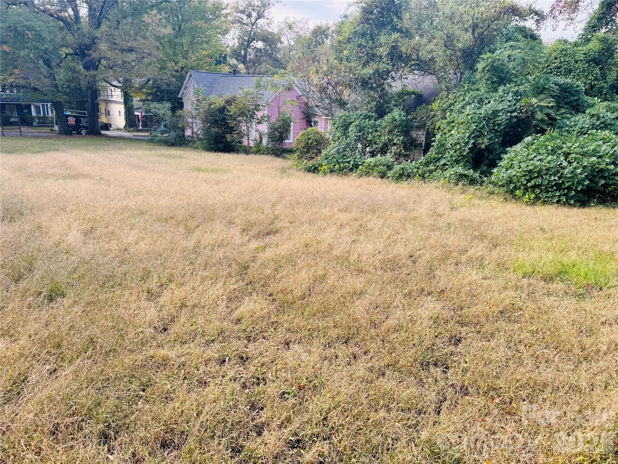 510 S South Street Property Photo 6