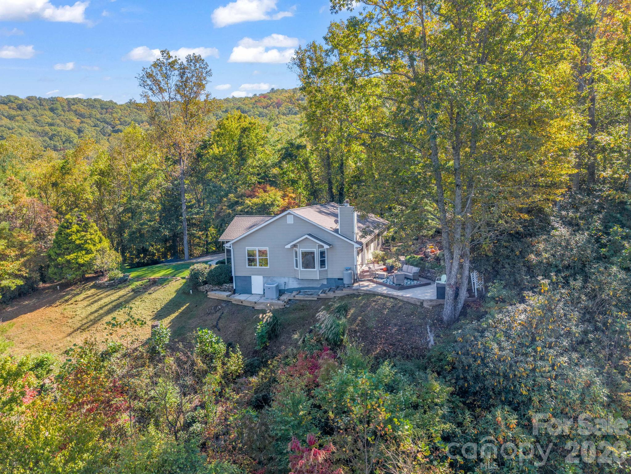 178 Hilltop View Drive Property Photo 5