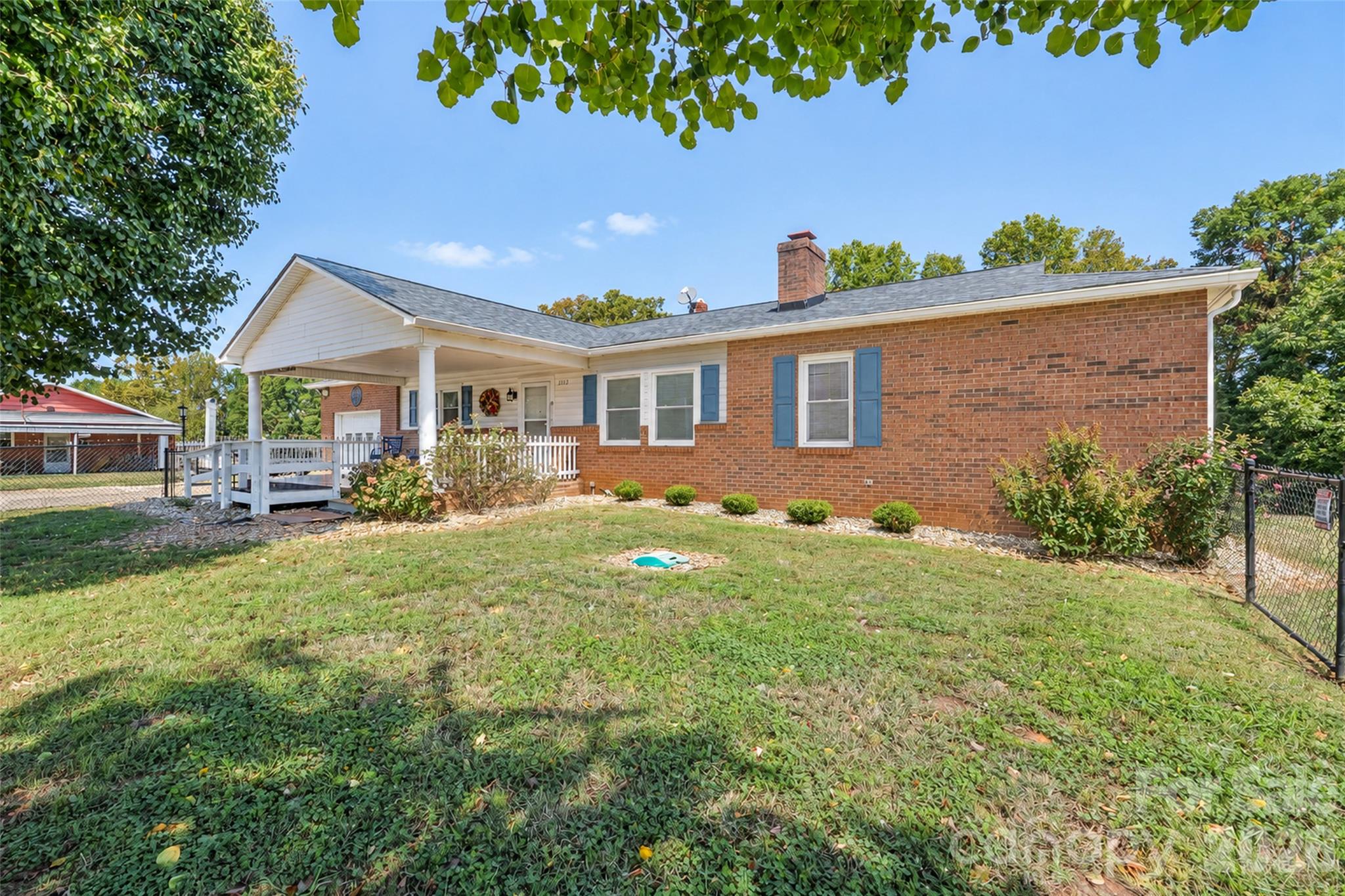 1039 Enola Road Property Photo 1