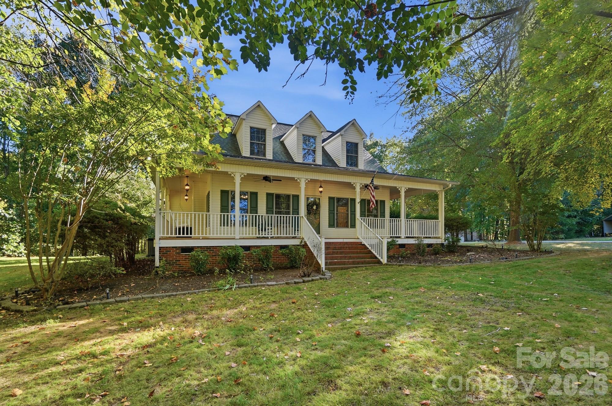 293 Fairfield Lane Property Photo 1