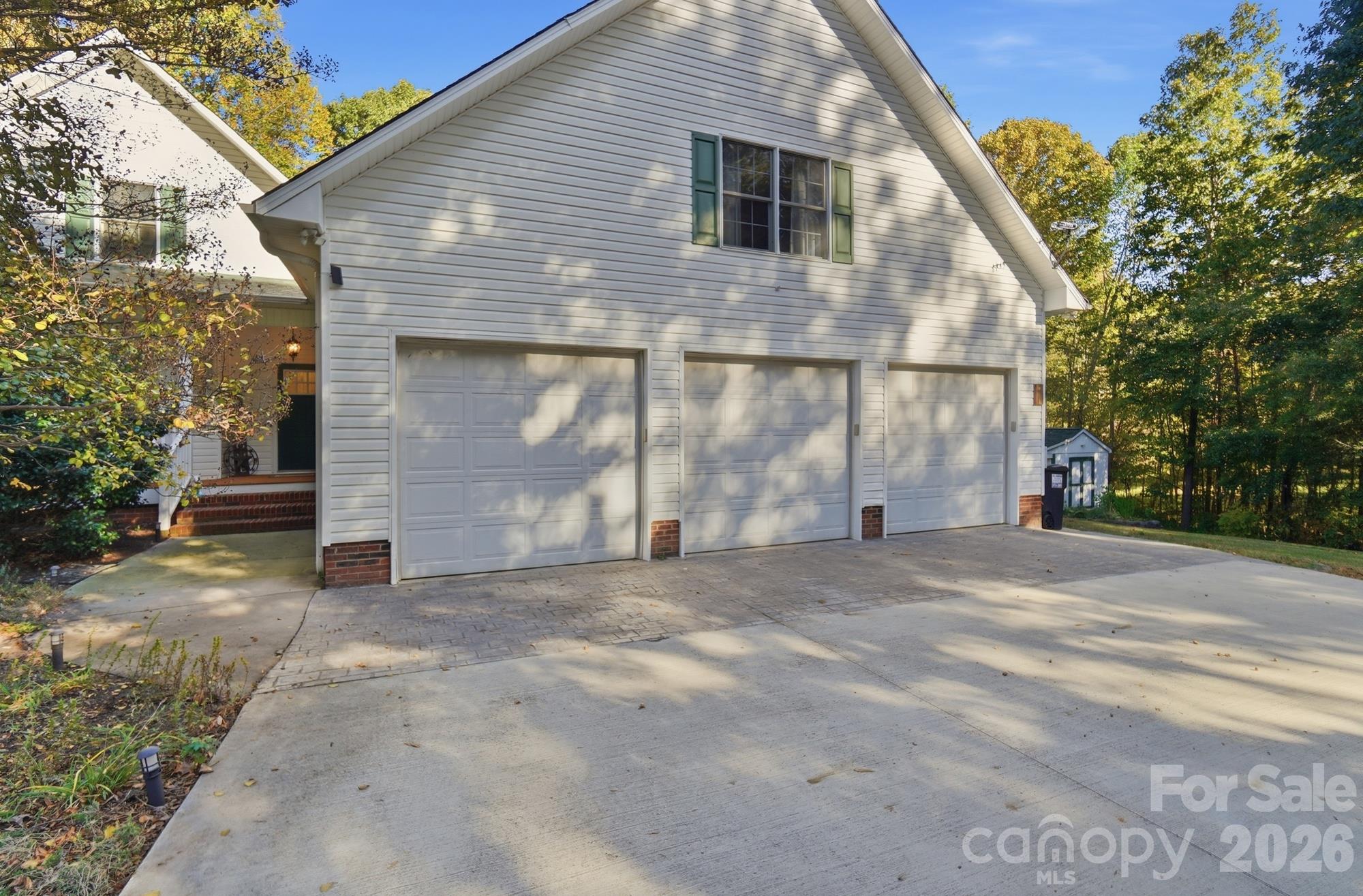293 Fairfield Lane Property Photo 6