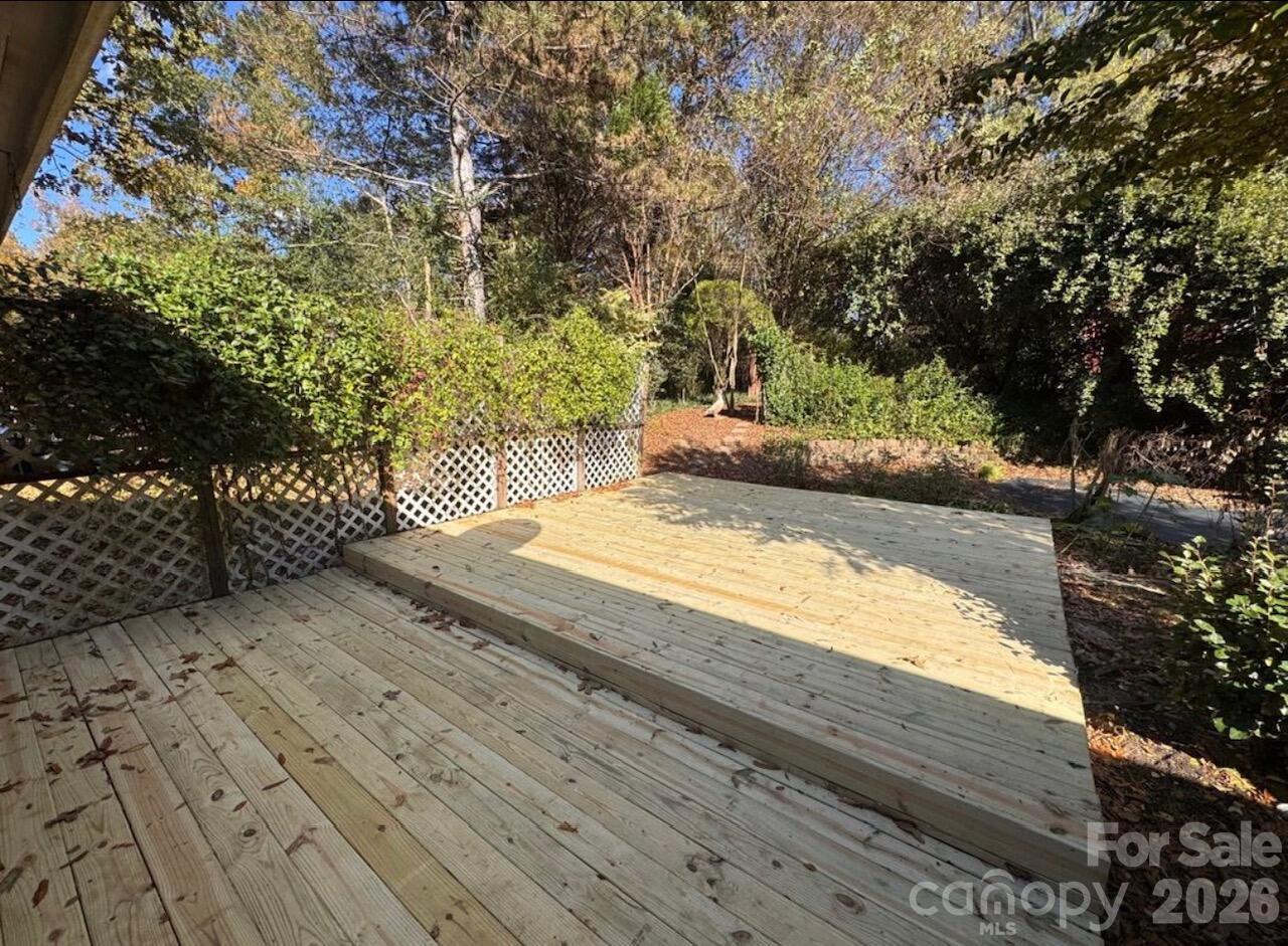 1139 Marietta Street Property Photo 10