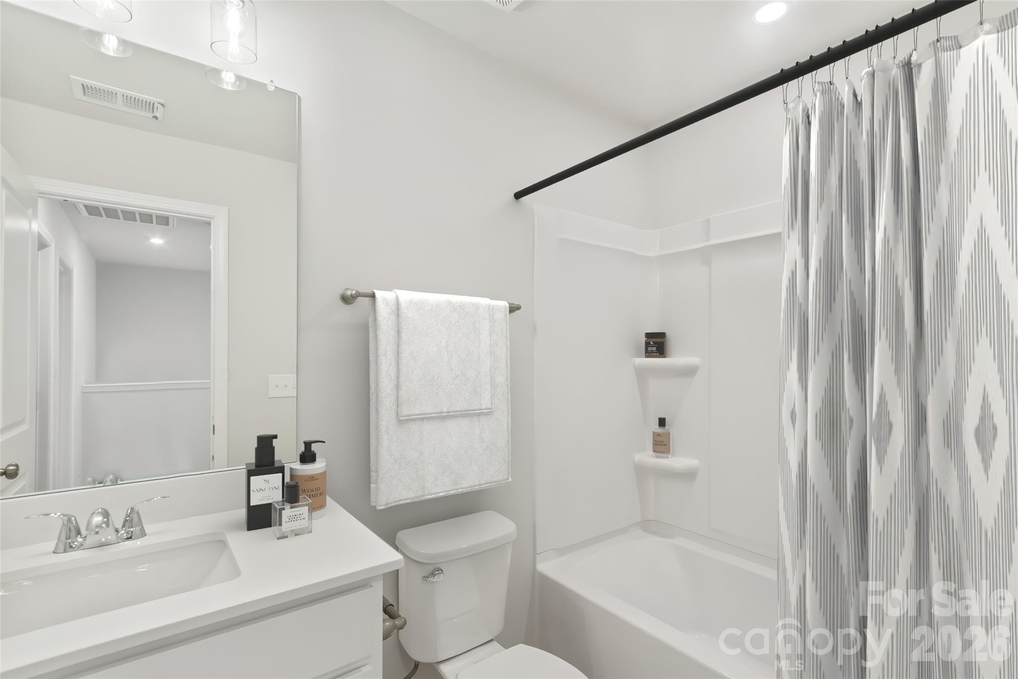 519 Barkdust Lane Property Photo 16
