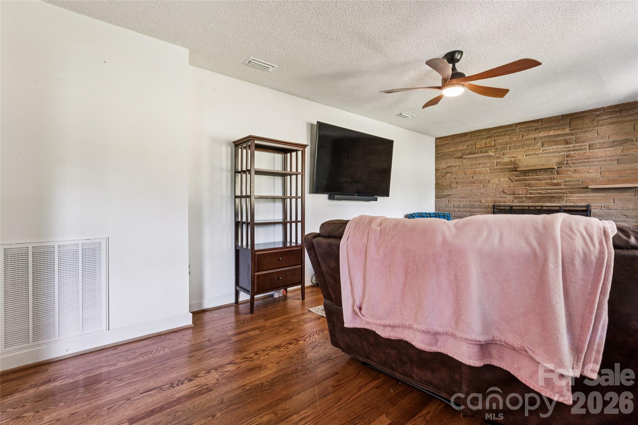 2820 Wright Avenue Property Photo 15