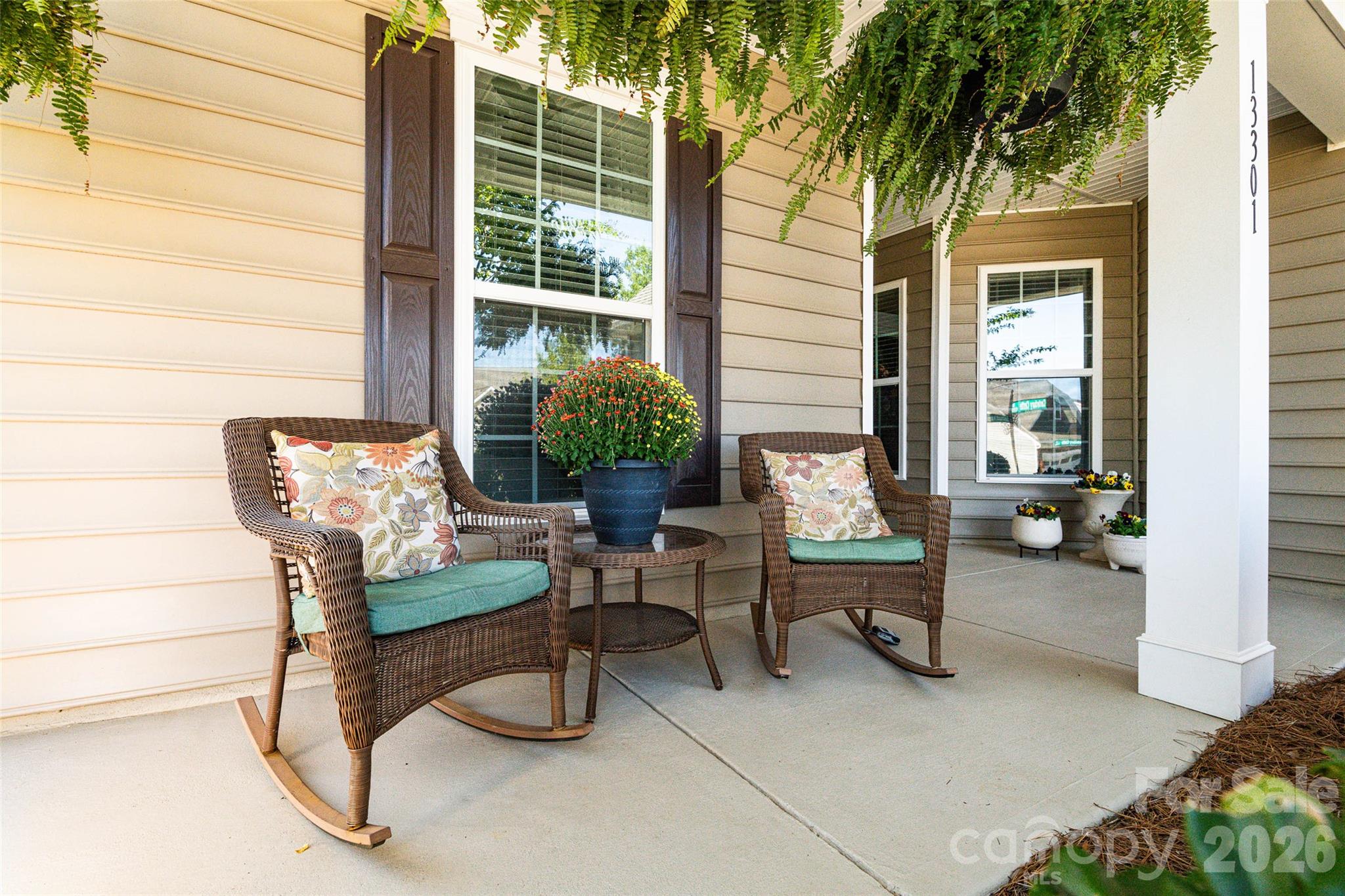 13301 Canterbury Castle Drive Property Photo 3