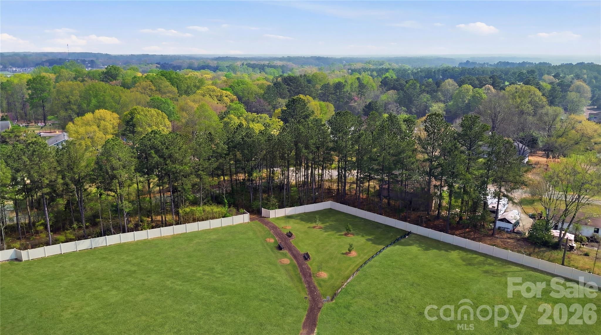 324 Laura Elizabeth Lane Property Photo 16
