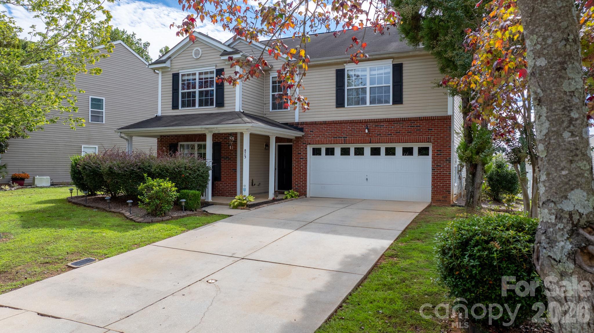873 Willow Creek Drive Property Photo 1
