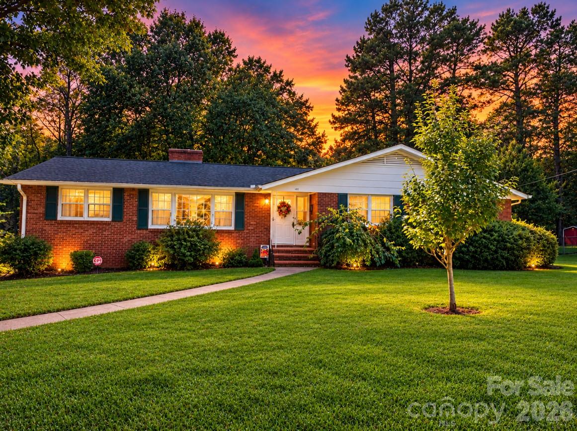 604 12th Street Property Photo 1