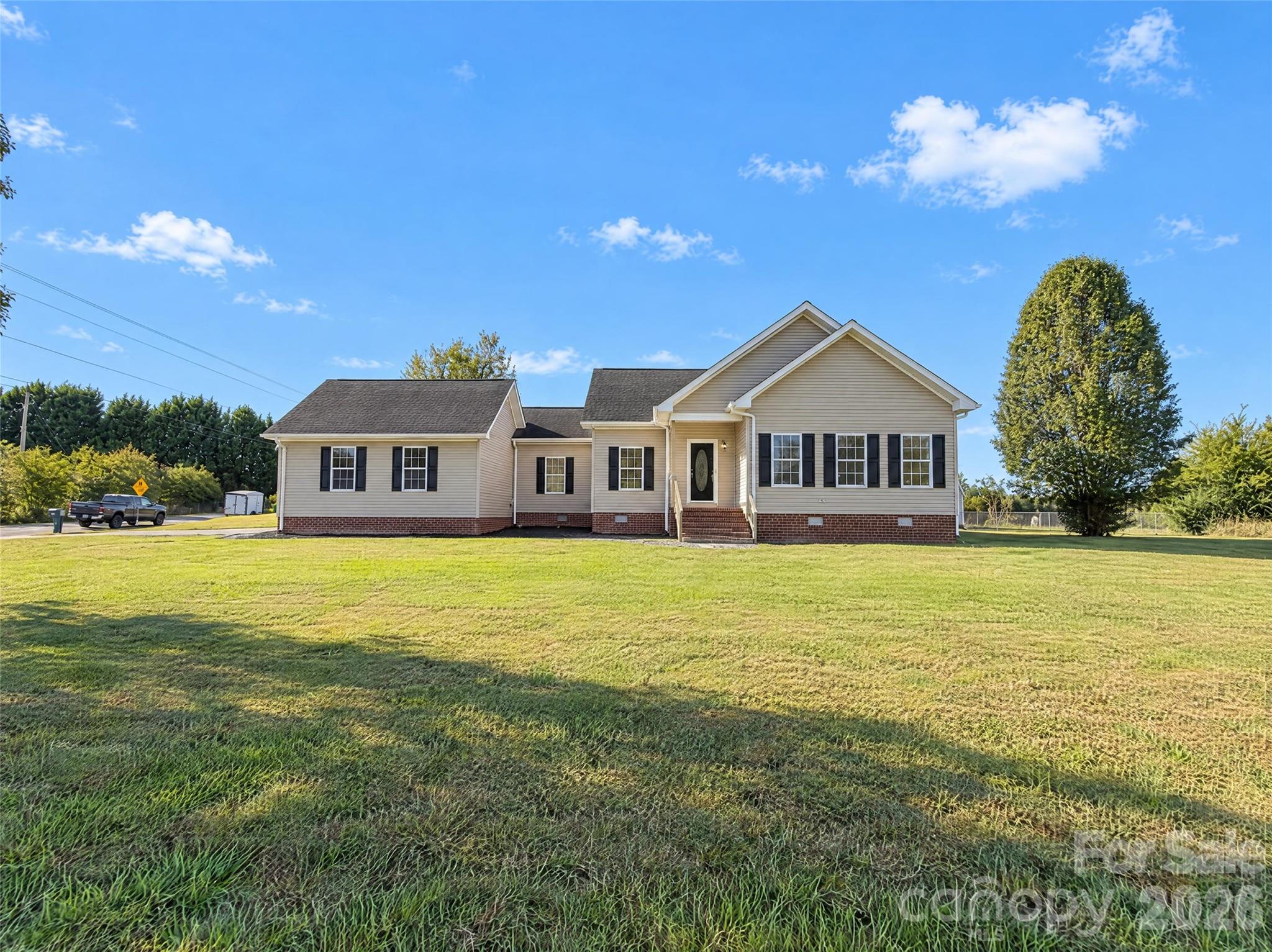 3140 Earnhardt Road Property Photo 1