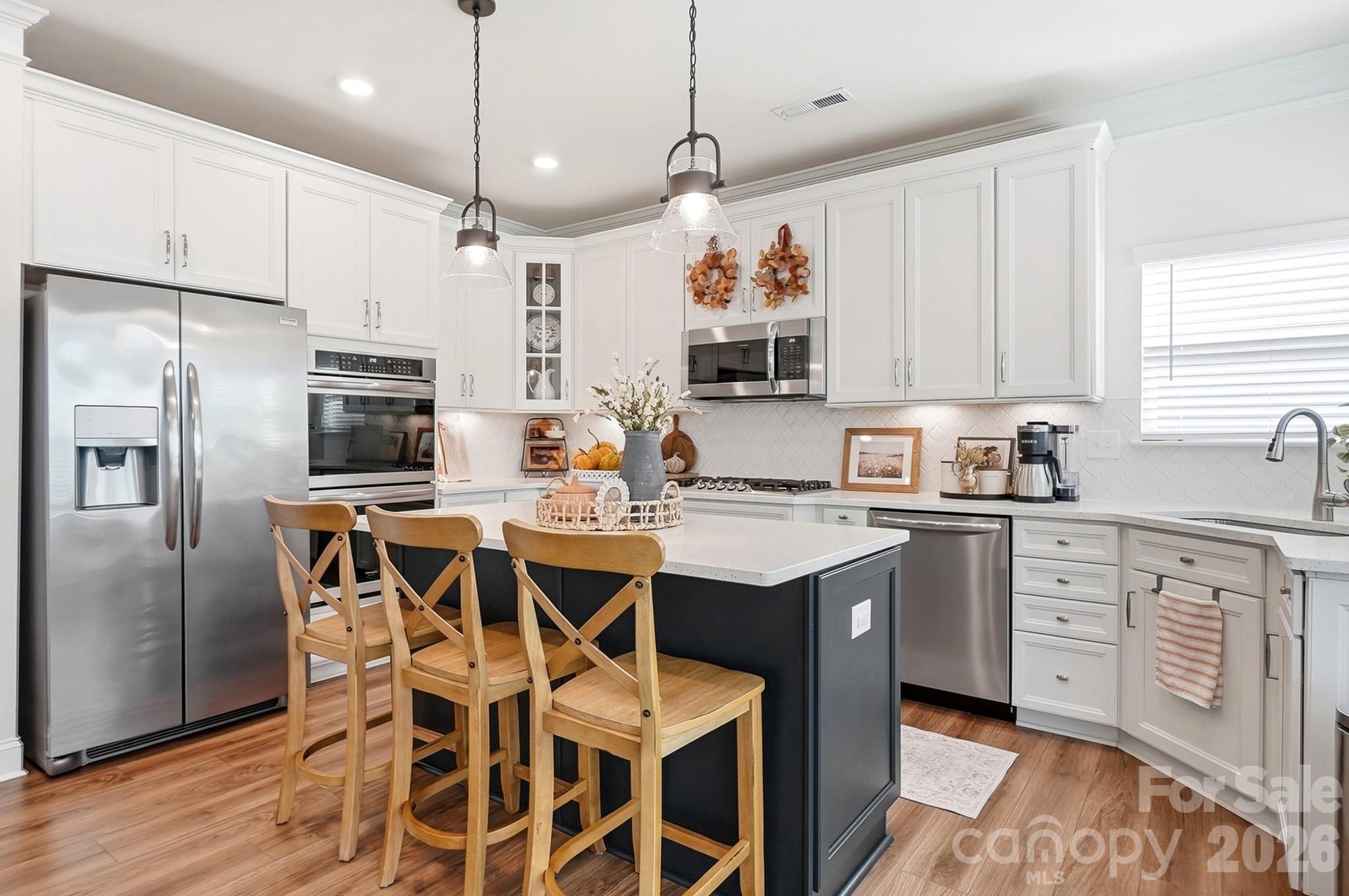 2727 Forest Path Way Property Photo 12