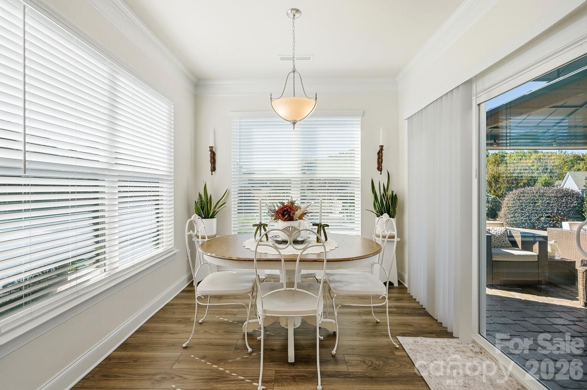 2727 Forest Path Way Property Photo 15
