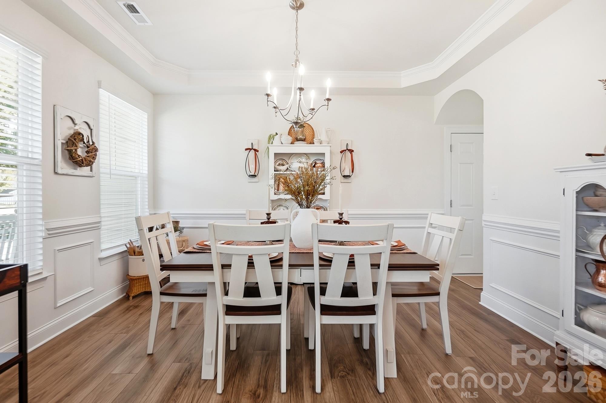 2727 Forest Path Way Property Photo 18