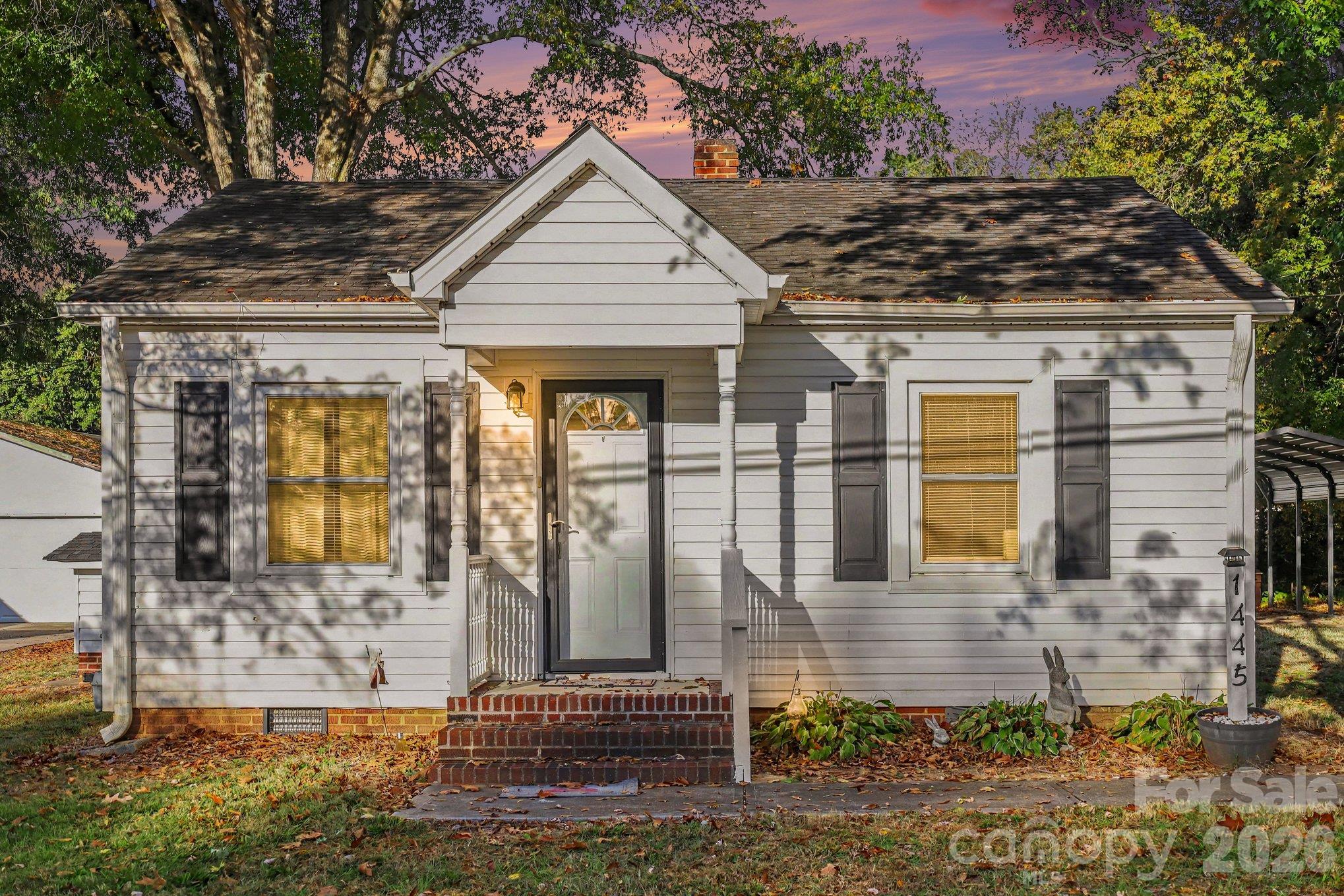 1445 Midlake Road Property Photo 1