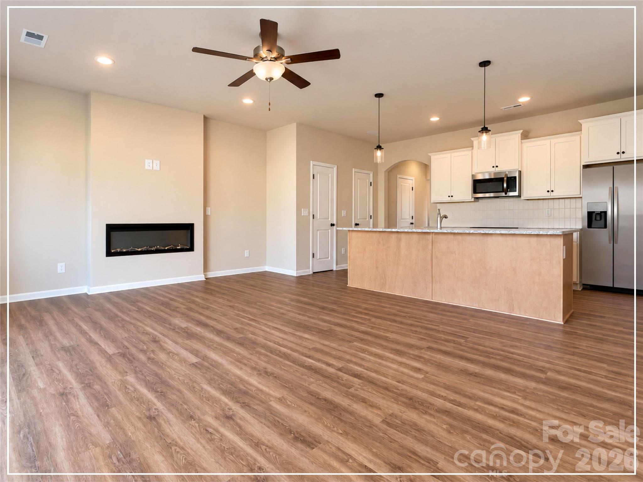 5913 Wallace Avenue Property Photo 5