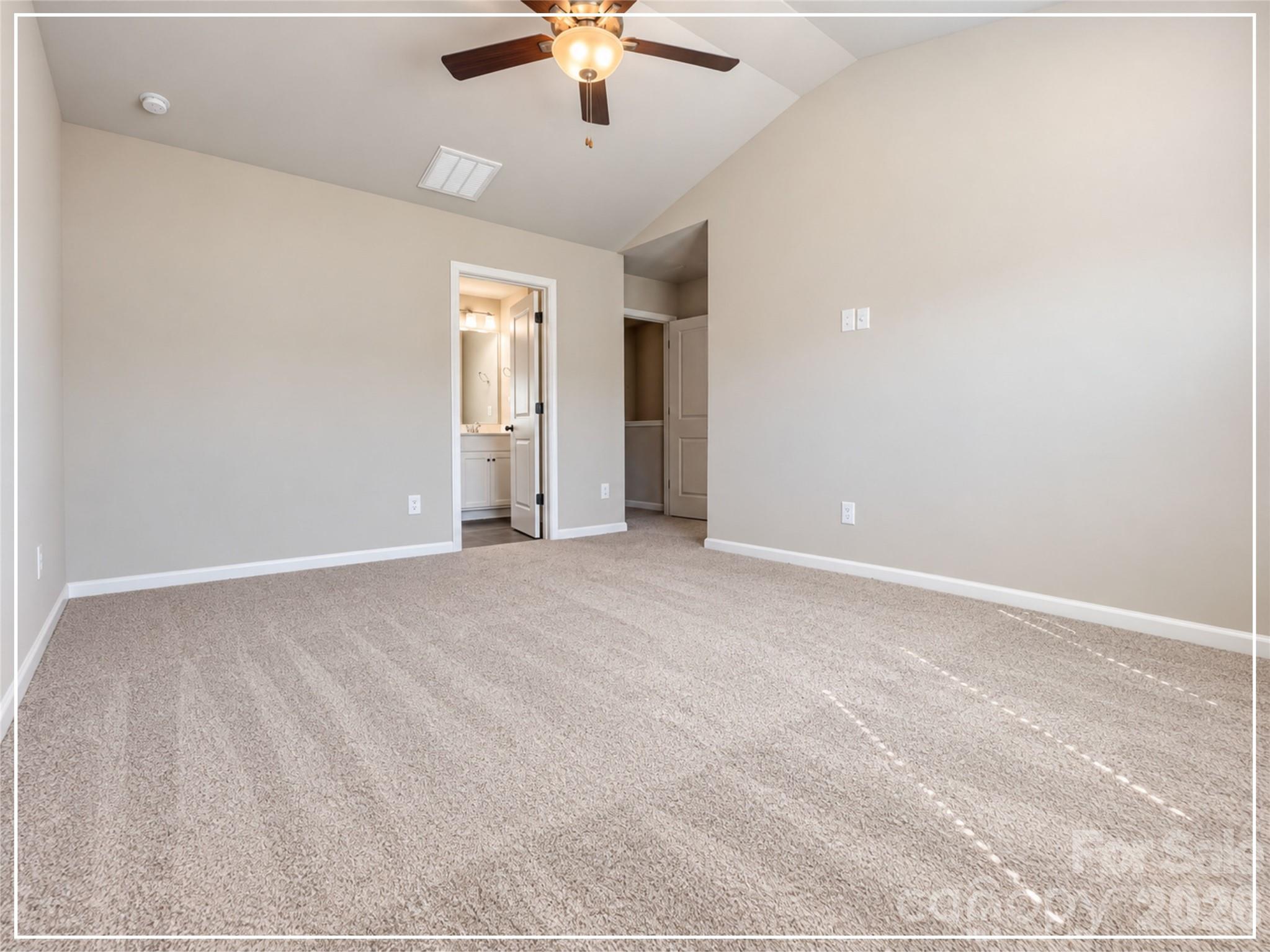 5913 Wallace Avenue Property Photo 7