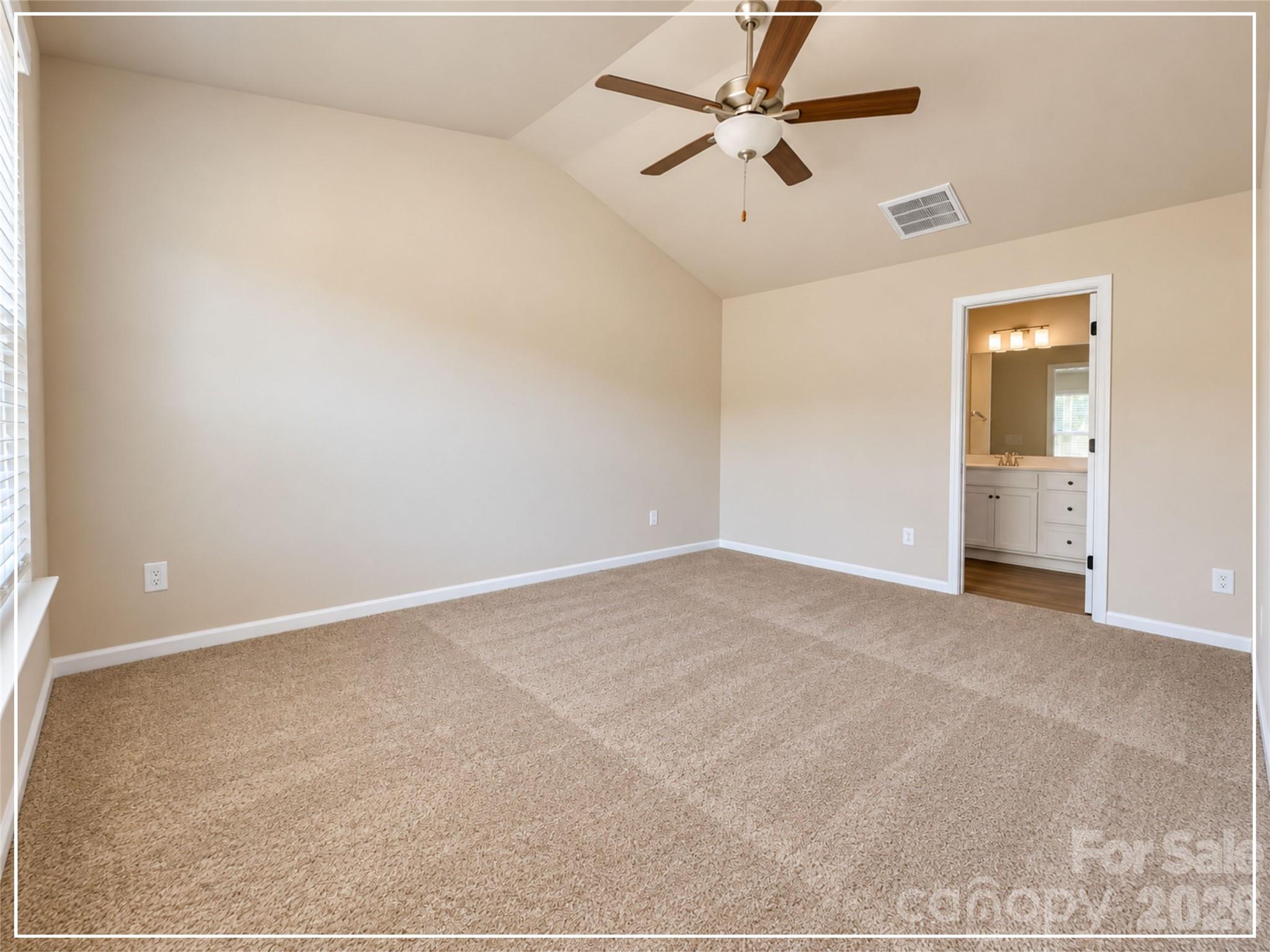 5913 Wallace Avenue Property Photo 9