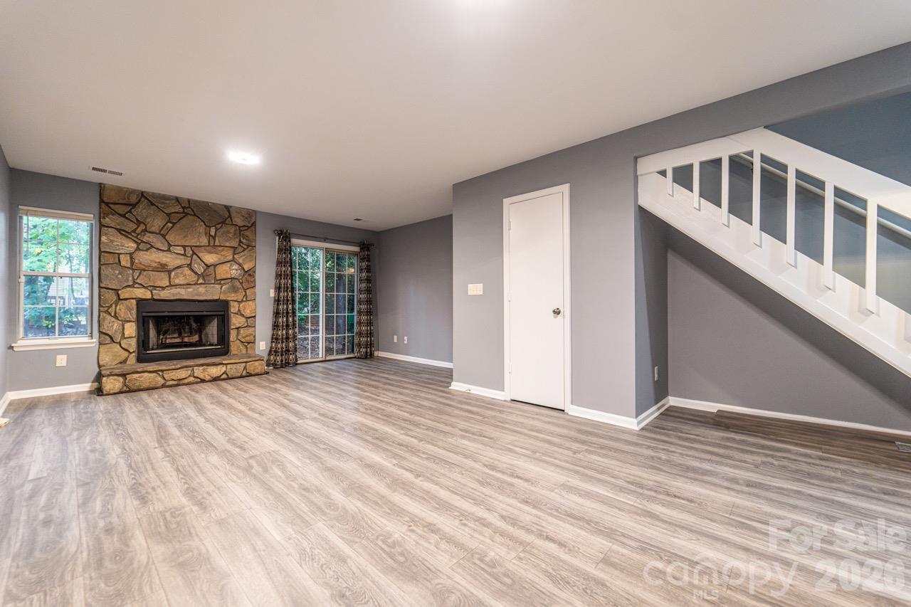 6418 Windsor Gate Lane Property Photo 7