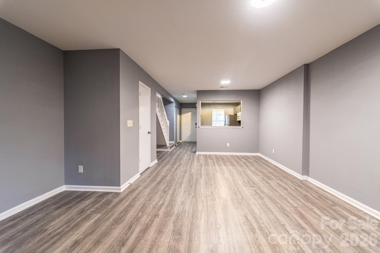 6418 Windsor Gate Lane Property Photo 8