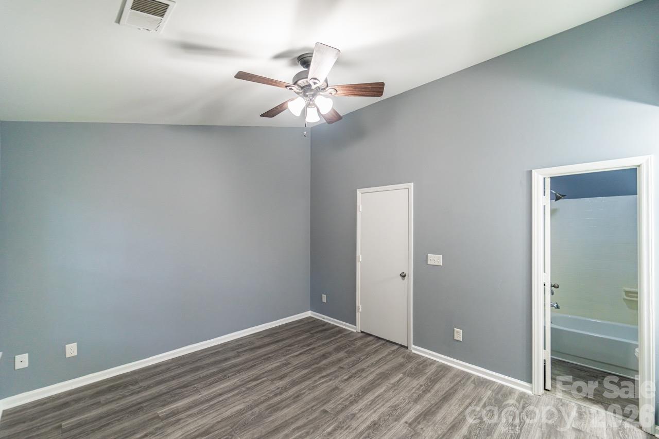 6418 Windsor Gate Lane Property Photo 14
